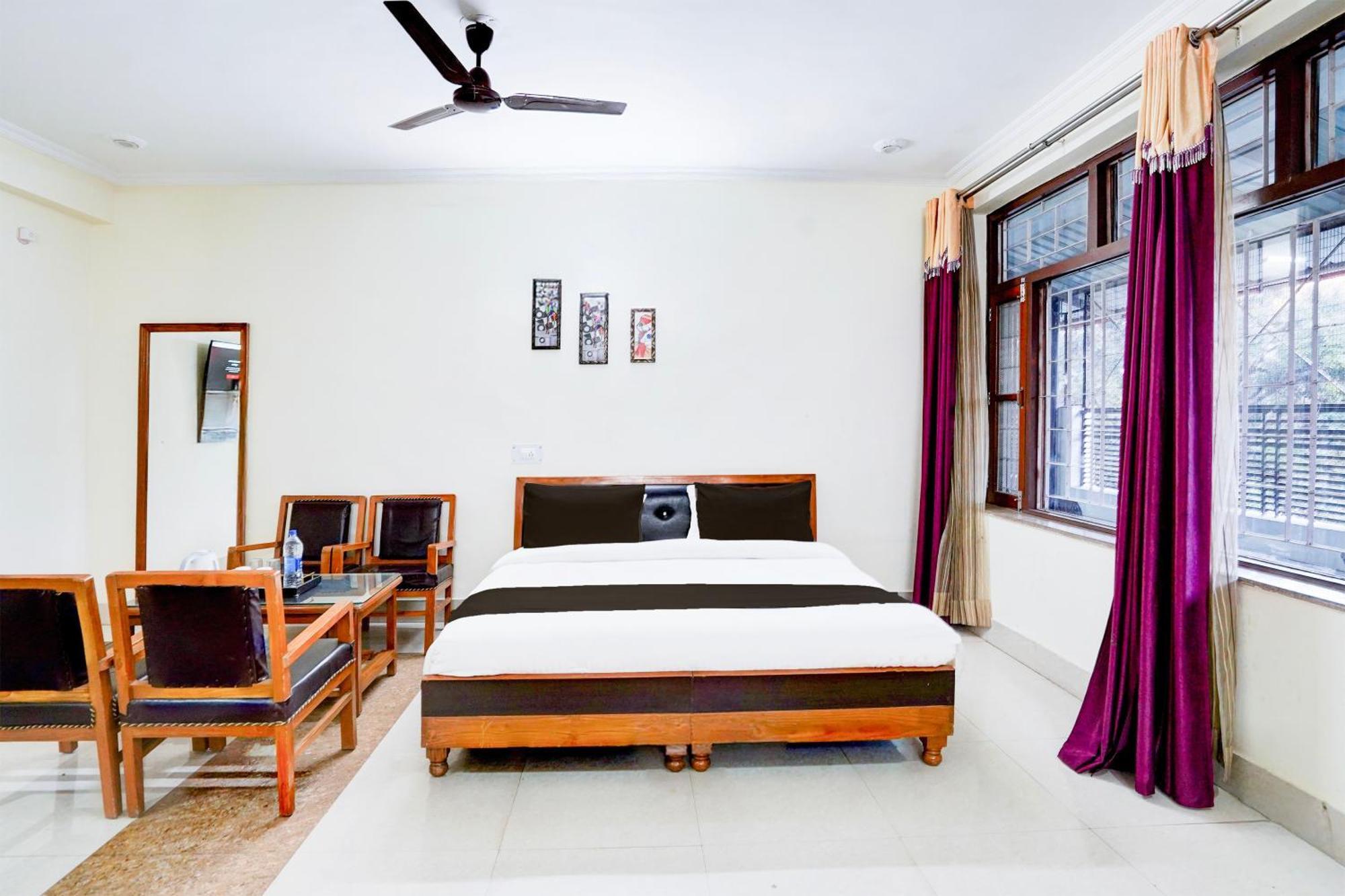Super Townhouse Mall Road Near Library Chowk Mussoorie Exteriér fotografie
