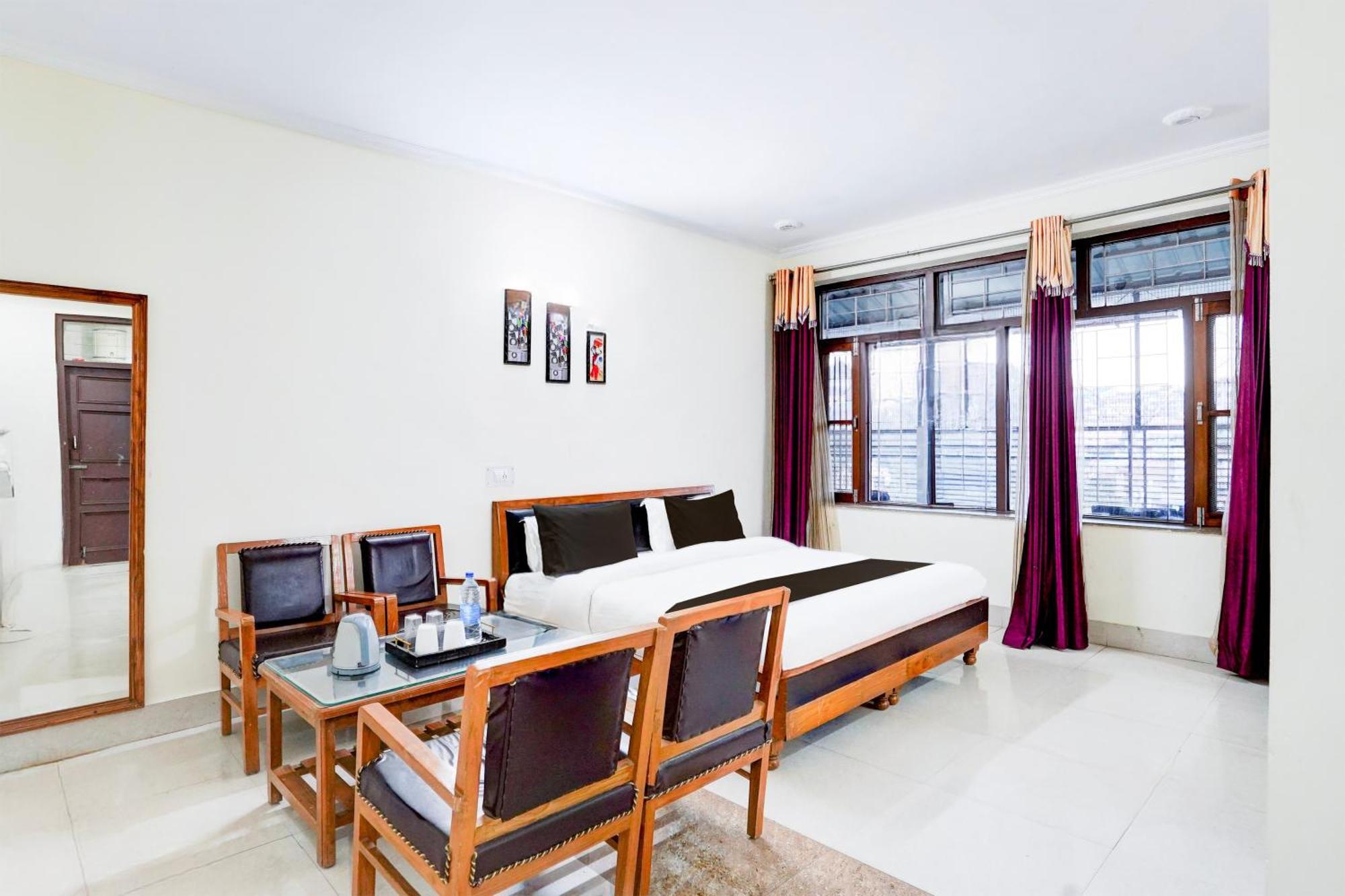 Super Townhouse Mall Road Near Library Chowk Mussoorie Exteriér fotografie
